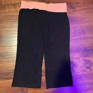 stretchy capris pants